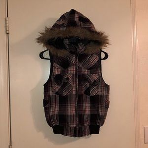 ASHLEY Hooded Vest